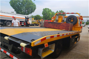 岳普湖附近拖车电话号码服务